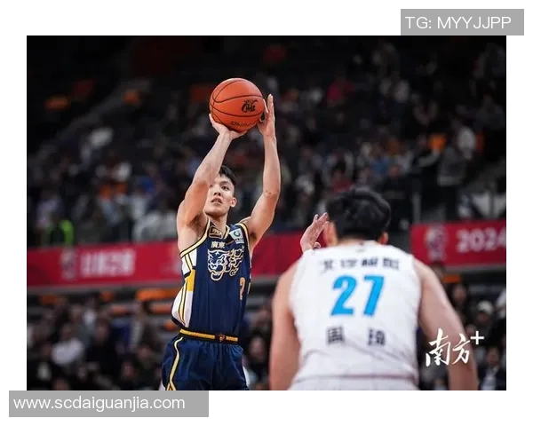 CBA精彩重播广东队对阵青岛队全场回顾与精彩瞬间分析