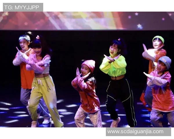 广州街舞队意识形态的深度对比与文化影响探讨